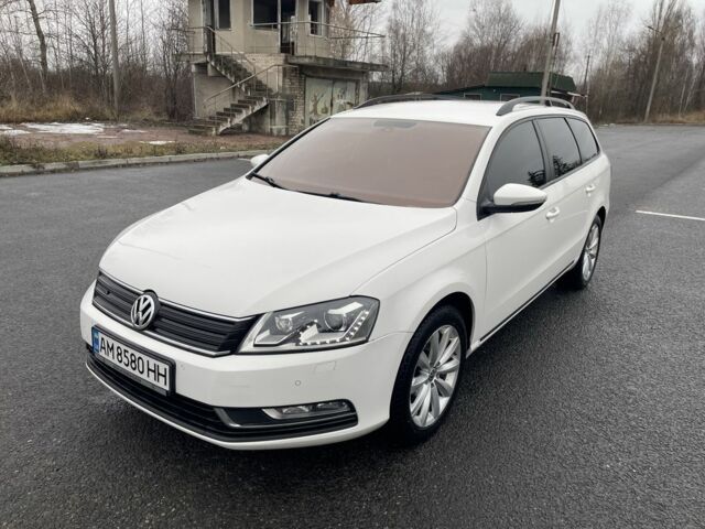 Білий Фольксваген Пассат Варіант, об'ємом двигуна 1.6 л та пробігом 320 тис. км за 9200 $, фото 1 на Automoto.ua