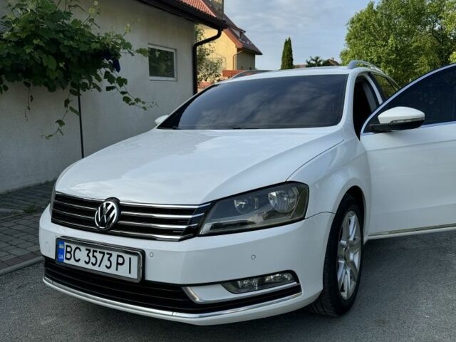 Білий Фольксваген Пассат Варіант, об'ємом двигуна 2 л та пробігом 270 тис. км за 9700 $, фото 1 на Automoto.ua