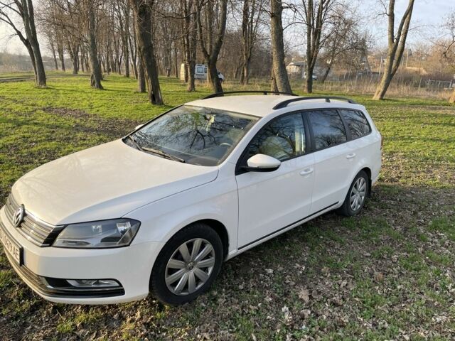 Белый Фольксваген Пассат Вариант, объемом двигателя 1.6 л и пробегом 270 тыс. км за 8900 $, фото 1 на Automoto.ua