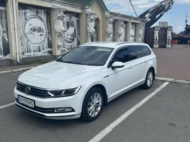 Білий Фольксваген Пассат Варіант, об'ємом двигуна 2 л та пробігом 267 тис. км за 14250 $, фото 1 на Automoto.ua