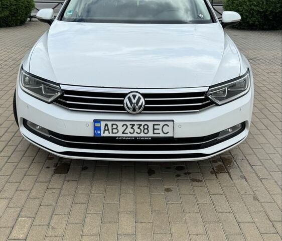 Білий Фольксваген Пассат Варіант, об'ємом двигуна 2 л та пробігом 297 тис. км за 11763 $, фото 1 на Automoto.ua