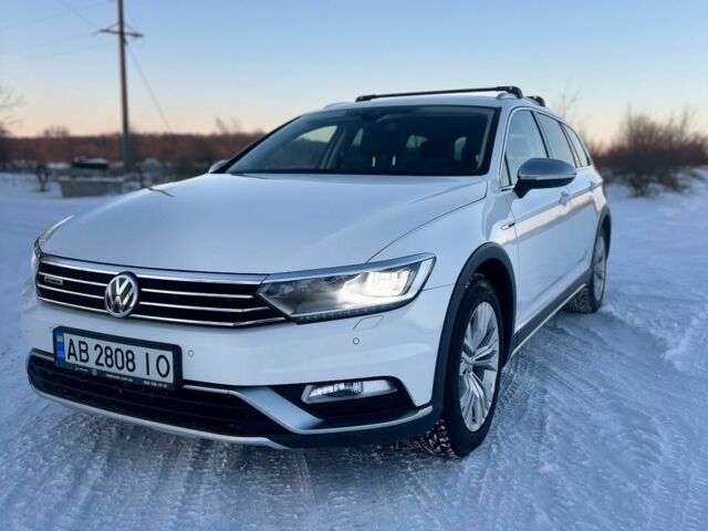 Білий Фольксваген Пассат Варіант, об'ємом двигуна 2 л та пробігом 210 тис. км за 21800 $, фото 1 на Automoto.ua