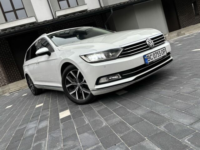 Белый Фольксваген Пассат Вариант, объемом двигателя 2 л и пробегом 267 тыс. км за 17800 $, фото 1 на Automoto.ua