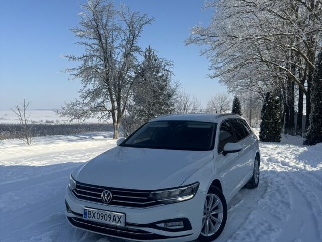 Білий Фольксваген Пассат Варіант, об'ємом двигуна 2 л та пробігом 213 тис. км за 21000 $, фото 1 на Automoto.ua