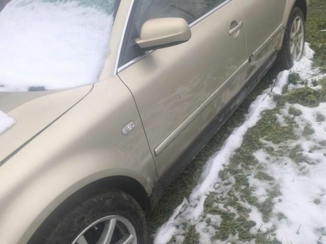 Бежевий Фольксваген Пассат Варіант, об'ємом двигуна 1.9 л та пробігом 400 тис. км за 2900 $, фото 1 на Automoto.ua