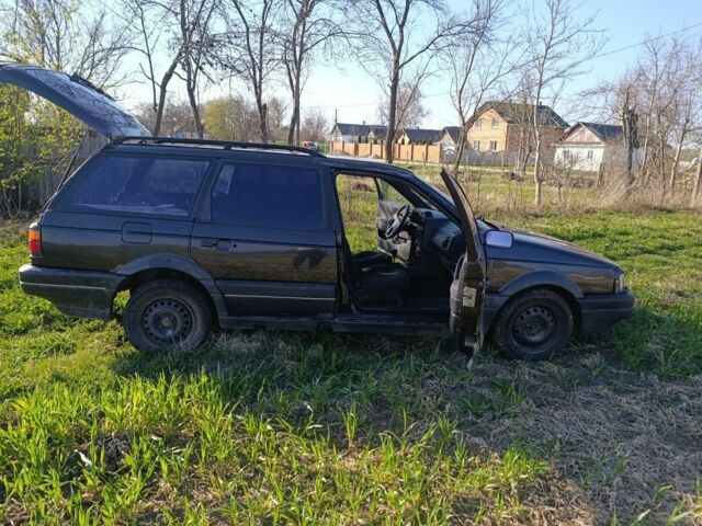 Черный Фольксваген Пассат Вариант, объемом двигателя 2 л и пробегом 400 тыс. км за 1200 $, фото 1 на Automoto.ua