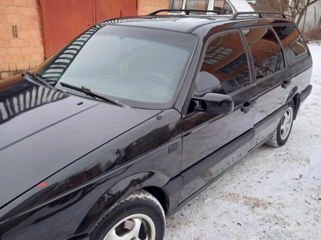 Черный Фольксваген Пассат Вариант, объемом двигателя 2 л и пробегом 333 тыс. км за 1500 $, фото 1 на Automoto.ua