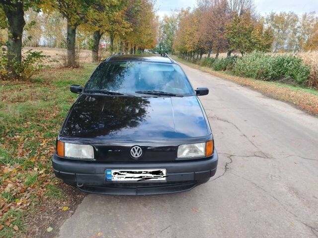 Фольксваген Пассат Вариант 1992 в Ровно на Automoto.ua Черный Фольксваген Пассат Вариант, объемом двигателя 1.8 л и пробегом 241 тыс. км за 2258 $, фото 1 на Automoto.ua