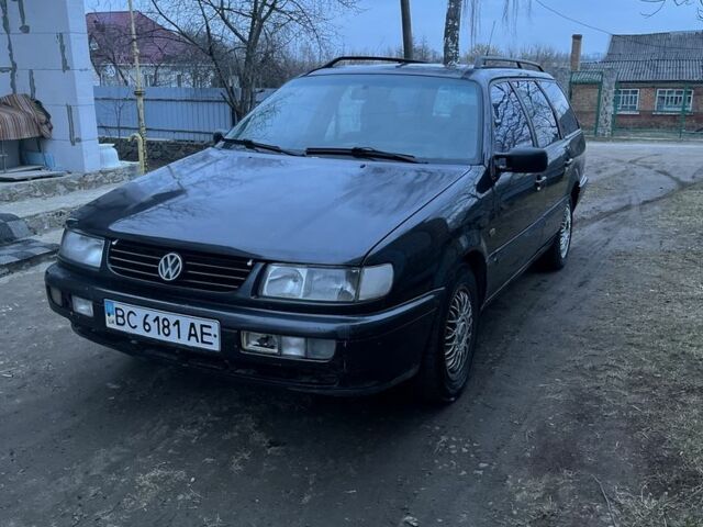 Чорний Фольксваген Пассат Варіант, об'ємом двигуна 2 л та пробігом 500 тис. км за 1250 $, фото 1 на Automoto.ua