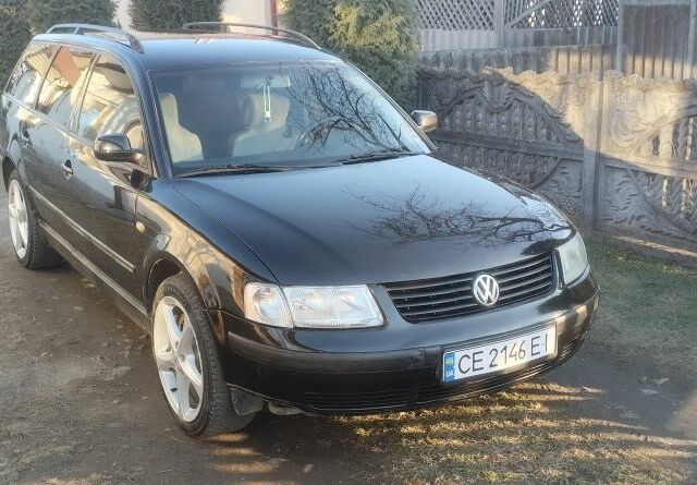 Черный Фольксваген Пассат Вариант, объемом двигателя 1.9 л и пробегом 285 тыс. км за 4300 $, фото 1 на Automoto.ua