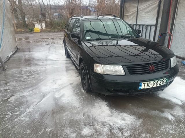 Черный Фольксваген Пассат Вариант, объемом двигателя 0 л и пробегом 400 тыс. км за 1800 $, фото 1 на Automoto.ua
