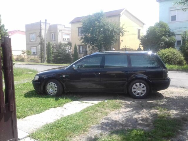 Черный Фольксваген Пассат Вариант, объемом двигателя 1.8 л и пробегом 360 тыс. км за 1600 $, фото 1 на Automoto.ua