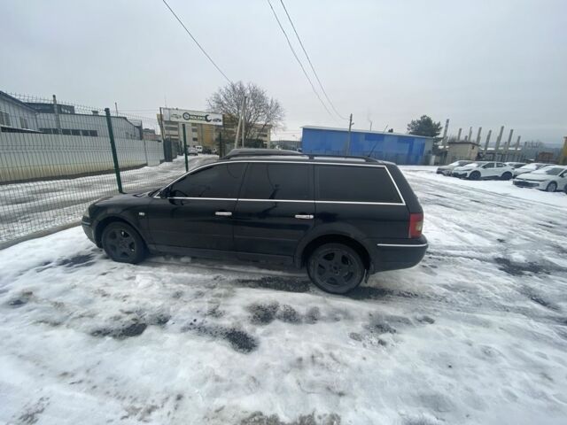 Черный Фольксваген Пассат Вариант, объемом двигателя 2.5 л и пробегом 130 тыс. км за 2500 $, фото 1 на Automoto.ua