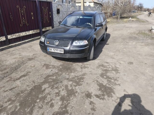 Черный Фольксваген Пассат Вариант, объемом двигателя 2.5 л и пробегом 55 тыс. км за 4500 $, фото 1 на Automoto.ua