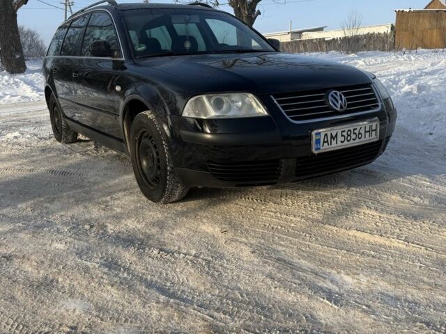 Черный Фольксваген Пассат Вариант, объемом двигателя 1.6 л и пробегом 210 тыс. км за 4350 $, фото 1 на Automoto.ua