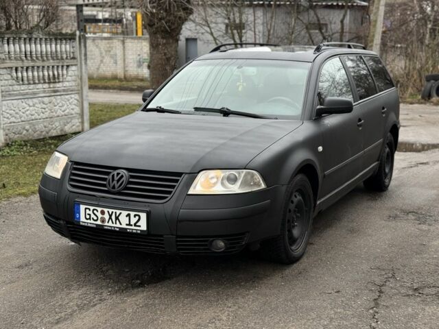 Черный Фольксваген Пассат Вариант, объемом двигателя 2.5 л и пробегом 341 тыс. км за 2200 $, фото 1 на Automoto.ua