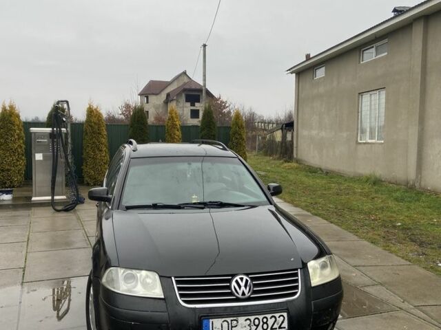 Черный Фольксваген Пассат Вариант, объемом двигателя 1.9 л и пробегом 340 тыс. км за 1700 $, фото 1 на Automoto.ua