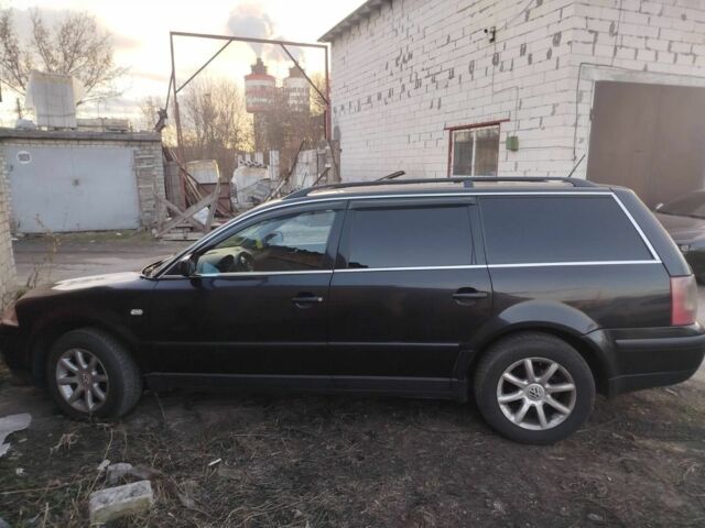 Черный Фольксваген Пассат Вариант, объемом двигателя 1.9 л и пробегом 350 тыс. км за 4500 $, фото 1 на Automoto.ua