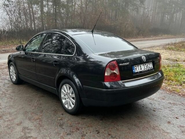 Черный Фольксваген Пассат Вариант, объемом двигателя 1.9 л и пробегом 264 тыс. км за 1237 $, фото 1 на Automoto.ua