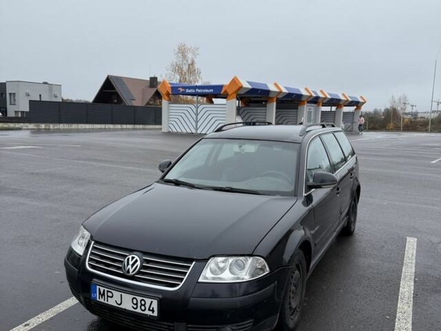 Черный Фольксваген Пассат Вариант, объемом двигателя 1.9 л и пробегом 222 тыс. км за 1983 $, фото 1 на Automoto.ua