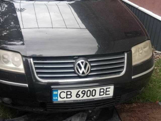 Чорний Фольксваген Пассат Варіант, об'ємом двигуна 2.5 л та пробігом 300 тис. км за 3000 $, фото 1 на Automoto.ua
