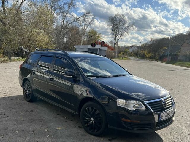 Фольксваген Пассат Варіант 2005 у Полтаві на Automoto.ua Чорний Фольксваген Пассат Варіант, об'ємом двигуна 1.6 л та пробігом 230 тис. км за 6500 $, фото 1 на Automoto.ua