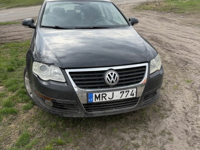 Чорний Фольксваген Пассат Варіант, об'ємом двигуна 0 л та пробігом 380 тис. км за 2300 $, фото 1 на Automoto.ua