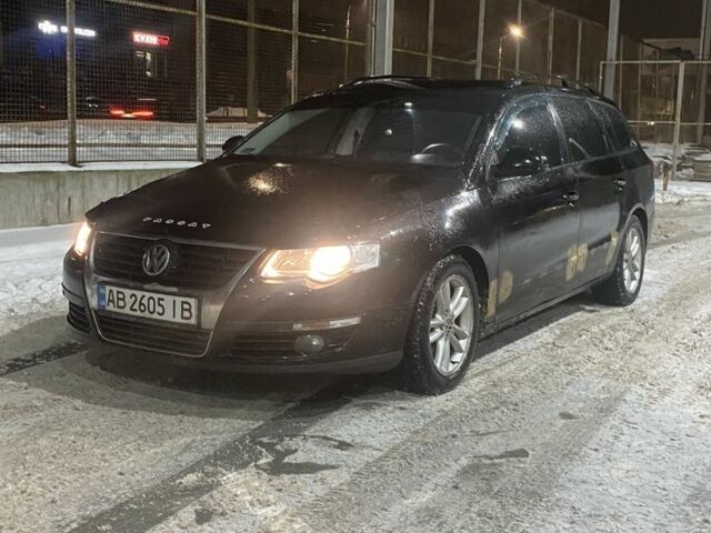 Чорний Фольксваген Пассат Варіант, об'ємом двигуна 2 л та пробігом 330 тис. км за 3499 $, фото 1 на Automoto.ua