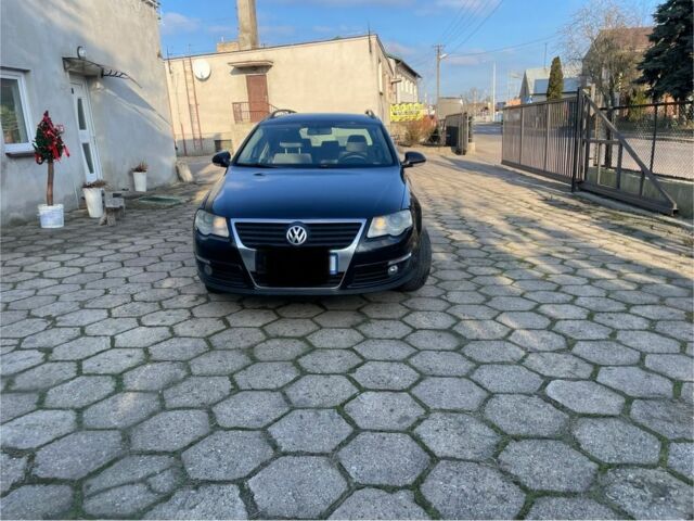 Чорний Фольксваген Пассат Варіант, об'ємом двигуна 2 л та пробігом 350 тис. км за 2650 $, фото 1 на Automoto.ua