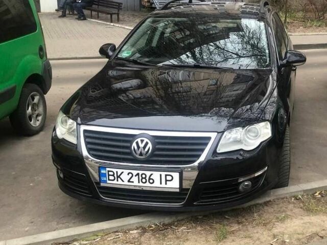 Черный Фольксваген Пассат Вариант, объемом двигателя 1.6 л и пробегом 248 тыс. км за 5800 $, фото 1 на Automoto.ua