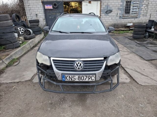 Черный Фольксваген Пассат Вариант, объемом двигателя 2 л и пробегом 407 тыс. км за 2600 $, фото 1 на Automoto.ua