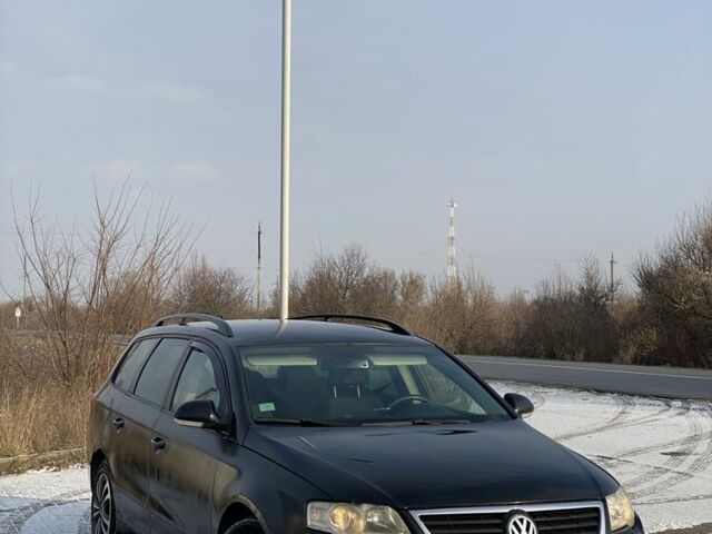 Чорний Фольксваген Пассат Варіант, об'ємом двигуна 1.9 л та пробігом 403 тис. км за 2200 $, фото 1 на Automoto.ua