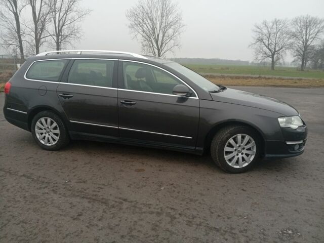 Чорний Фольксваген Пассат Варіант, об'ємом двигуна 2 л та пробігом 406 тис. км за 2940 $, фото 1 на Automoto.ua