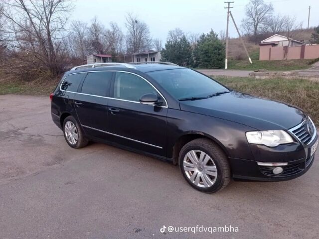 Черный Фольксваген Пассат Вариант, объемом двигателя 2 л и пробегом 280 тыс. км за 6000 $, фото 1 на Automoto.ua
