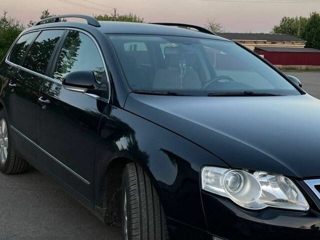 Черный Фольксваген Пассат Вариант, объемом двигателя 1.6 л и пробегом 304 тыс. км за 5500 $, фото 1 на Automoto.ua