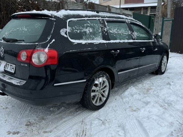 Черный Фольксваген Пассат Вариант, объемом двигателя 2 л и пробегом 300 тыс. км за 2900 $, фото 1 на Automoto.ua