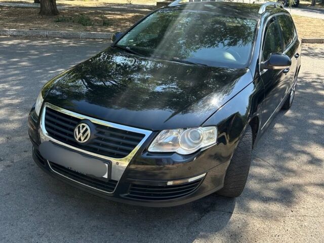 Черный Фольксваген Пассат Вариант, объемом двигателя 0 л и пробегом 350 тыс. км за 2000 $, фото 1 на Automoto.ua