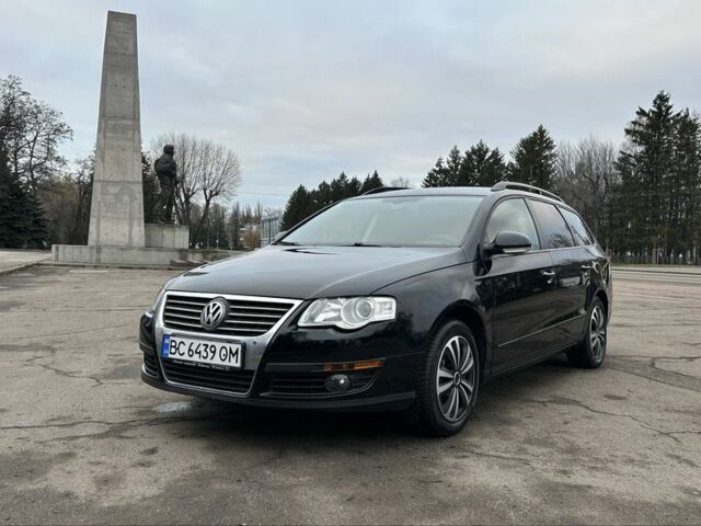 Чорний Фольксваген Пассат Варіант, об'ємом двигуна 1.6 л та пробігом 280 тис. км за 5450 $, фото 1 на Automoto.ua