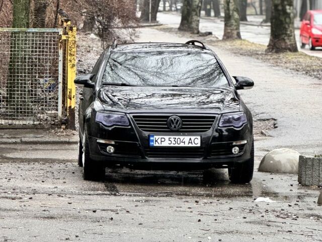 Черный Фольксваген Пассат Вариант, объемом двигателя 2 л и пробегом 275 тыс. км за 6500 $, фото 1 на Automoto.ua