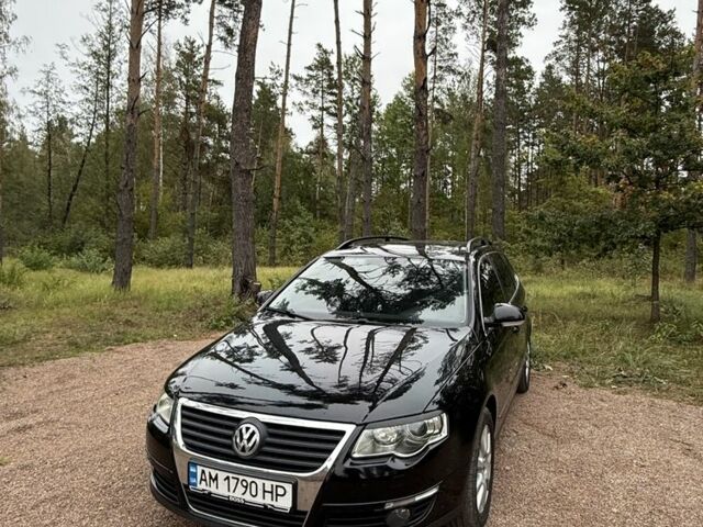 Черный Фольксваген Пассат Вариант, объемом двигателя 2 л и пробегом 307 тыс. км за 7200 $, фото 1 на Automoto.ua