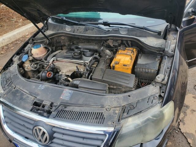 Черный Фольксваген Пассат Вариант, объемом двигателя 0 л и пробегом 300 тыс. км за 3200 $, фото 1 на Automoto.ua