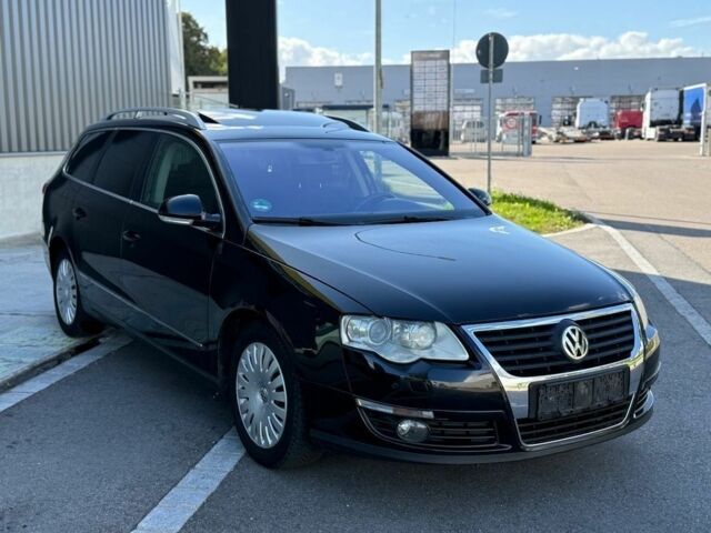 Черный Фольксваген Пассат Вариант, объемом двигателя 2 л и пробегом 231 тыс. км за 2510 $, фото 1 на Automoto.ua
