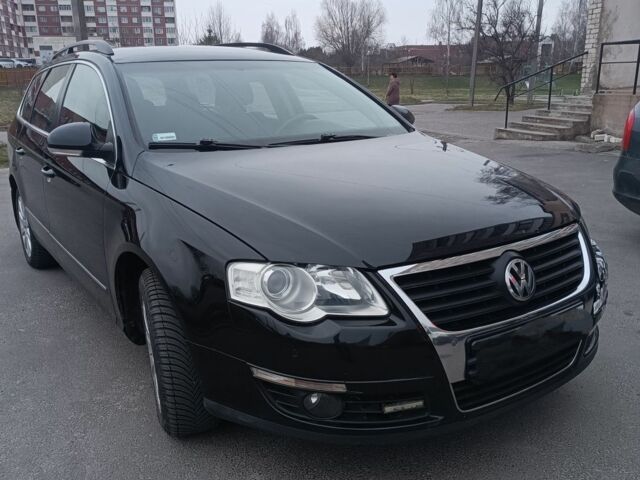 Черный Фольксваген Пассат Вариант, объемом двигателя 2 л и пробегом 320 тыс. км за 3000 $, фото 1 на Automoto.ua