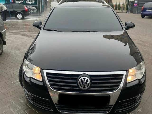 Черный Фольксваген Пассат Вариант, объемом двигателя 1.8 л и пробегом 237 тыс. км за 5900 $, фото 1 на Automoto.ua
