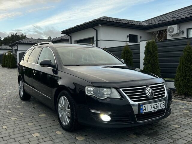 Черный Фольксваген Пассат Вариант, объемом двигателя 2 л и пробегом 216 тыс. км за 7799 $, фото 1 на Automoto.ua