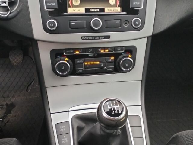 Чорний Фольксваген Пассат Варіант, об'ємом двигуна 2 л та пробігом 326 тис. км за 6800 $, фото 1 на Automoto.ua