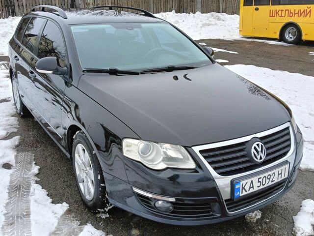 Черный Фольксваген Пассат Вариант, объемом двигателя 2 л и пробегом 305 тыс. км за 7200 $, фото 1 на Automoto.ua