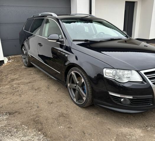 Чорний Фольксваген Пассат Варіант, об'ємом двигуна 2 л та пробігом 277 тис. км за 2100 $, фото 1 на Automoto.ua