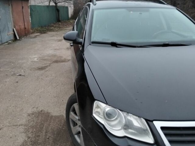 Черный Фольксваген Пассат Вариант, объемом двигателя 2 л и пробегом 340 тыс. км за 6600 $, фото 1 на Automoto.ua