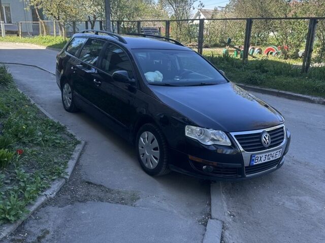 Черный Фольксваген Пассат Вариант, объемом двигателя 1.8 л и пробегом 230 тыс. км за 4950 $, фото 1 на Automoto.ua